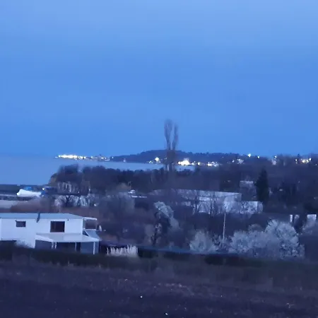 Captain Niko アパート *