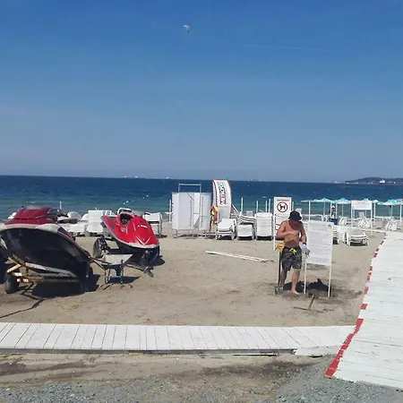 Captain Niko アパート *