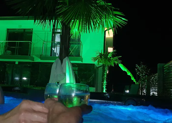 Apartment Captain Niko