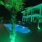 Captain Niko Apartman Burgasz