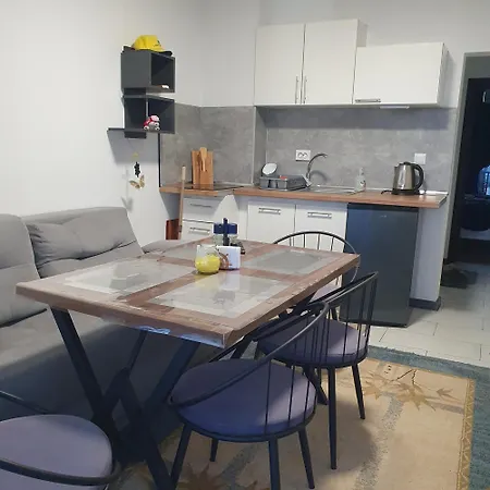 Captain Niko Apartman Burgasz
