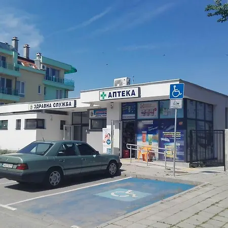 Captain Niko Apartment