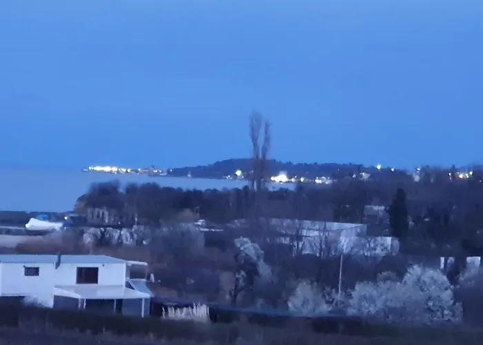 Captain Niko Апартамент *